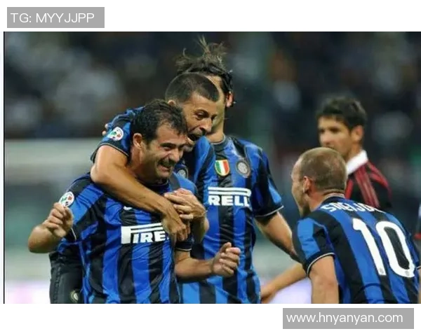 国际米兰与米兰的巅峰对决揭示意甲联赛的激烈竞争与历史渊源 国际米兰与米兰的巅峰对决揭示意甲联赛的激烈竞争与历史渊源