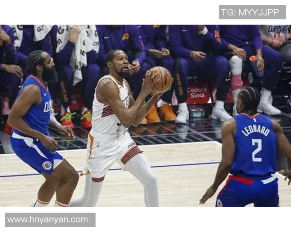 周日对决湖人迎战火箭期待精彩篮球盛宴与激烈角逐